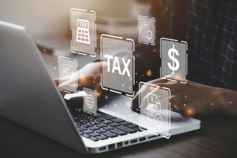 Busines,Using,A,Computer,To,Complete,Individual,Income,Tax,Return